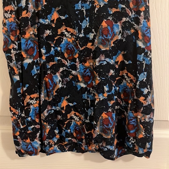 Frenchi Abstract Boho Floral Blotch Tank Top Sleeveless Blouse. XS. - Picture 7 of 9